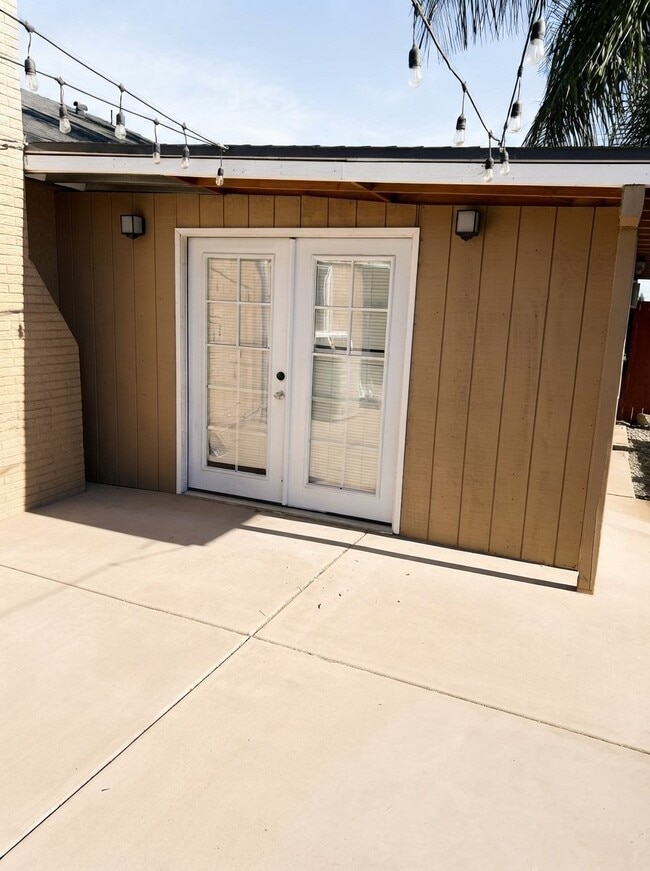 1453 Springvale St Unit 2