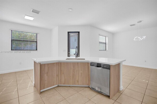 Photo - 3504 W 94th St