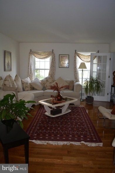 Photo - 2 Lopa Ct