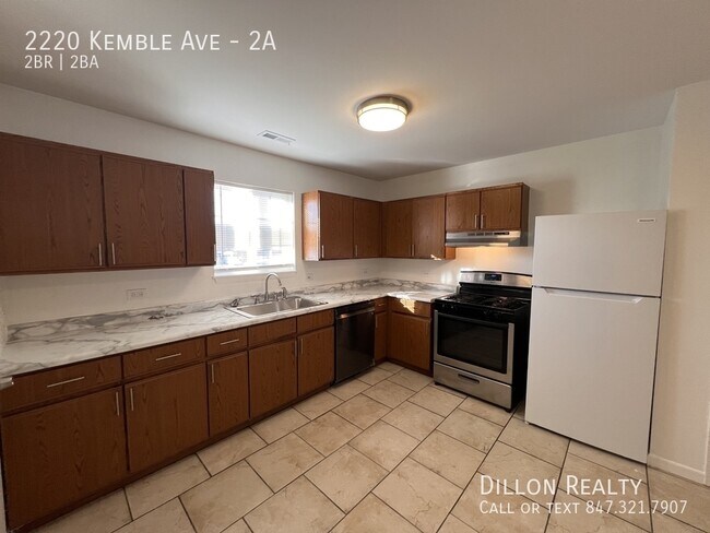 Photo - 2220 Kemble Ave Unit 2A