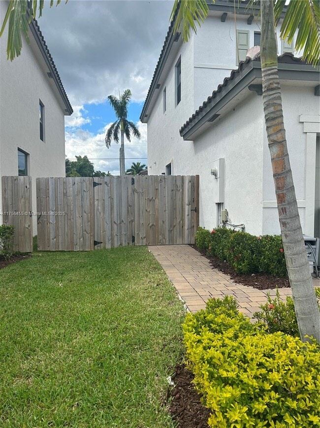 Photo - 24030 SW 119th Pl Unit Efficiency