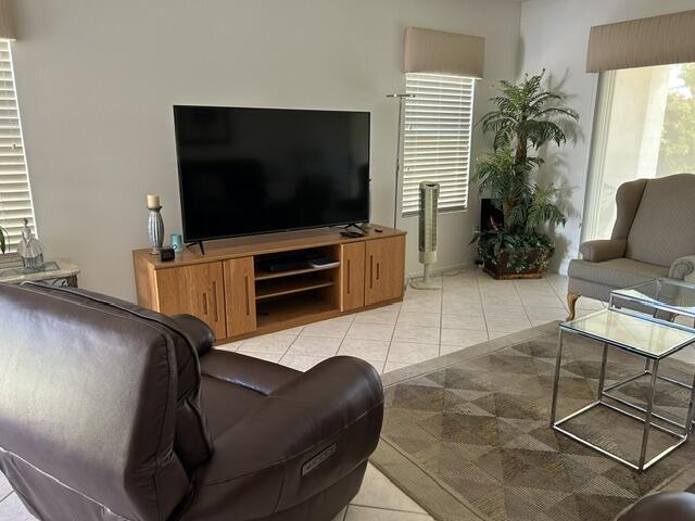 Photo - 39830 Somerset Ave