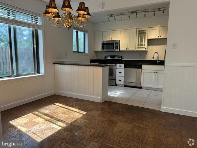 Building Photo - 411 Conestoga Rd Unit 29 Rental