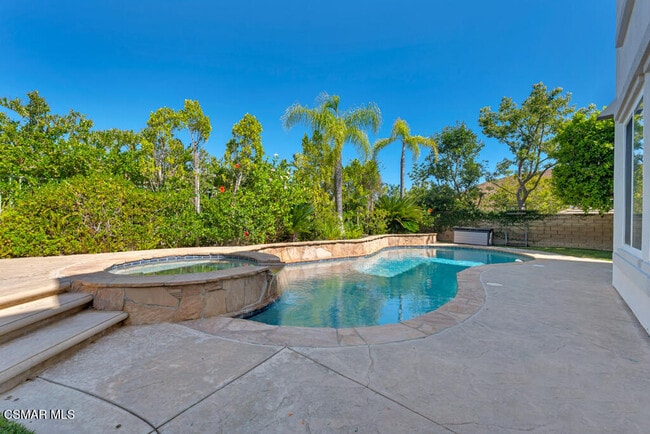 Photo - 3302 Woodley Ave