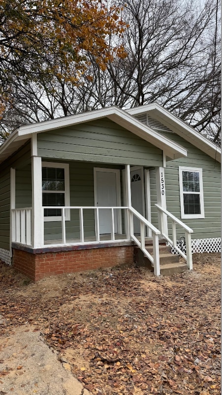 Photo - 1534 N Confederate Ave House