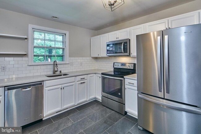 506 Foulkstone Rd