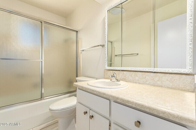 Photo - 6224 E Dallas St