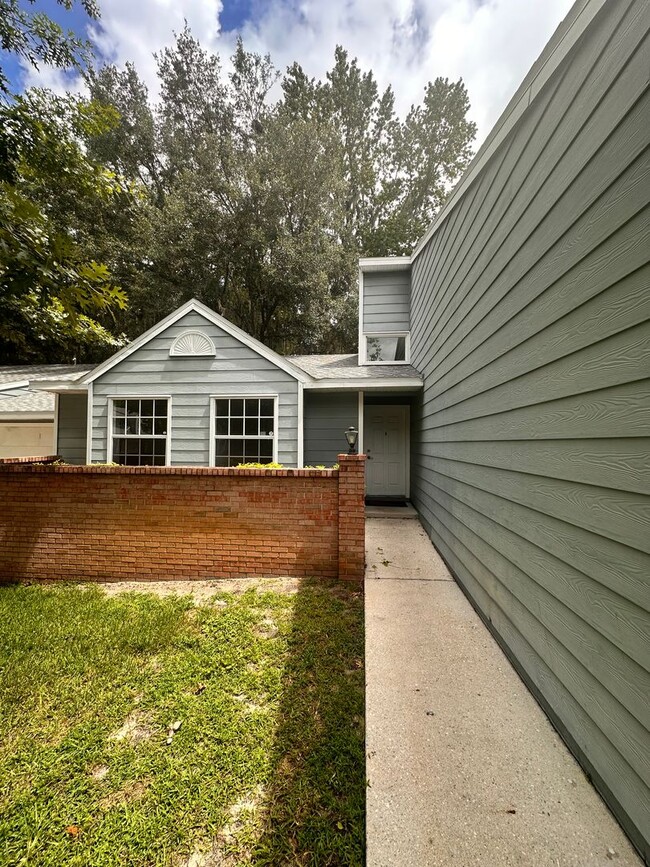 Building Photo - 360 NW 48th Blvd Rental