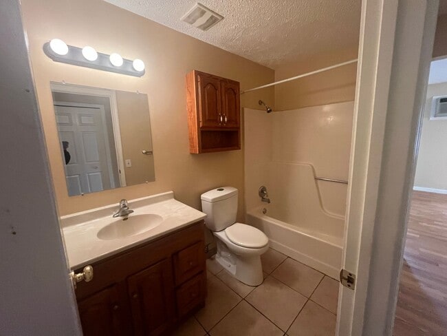 942 Wescott Trail Unit 103
