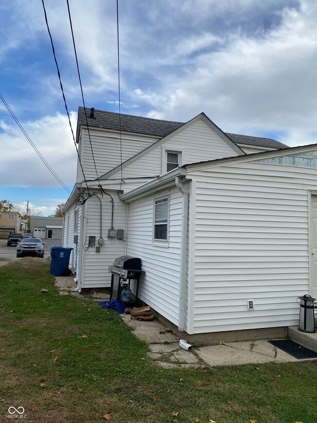 Photo - 5338 Winthrop Ave