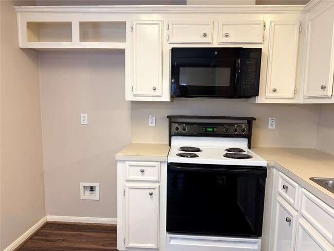 Photo - 4006 Hunnington Dr