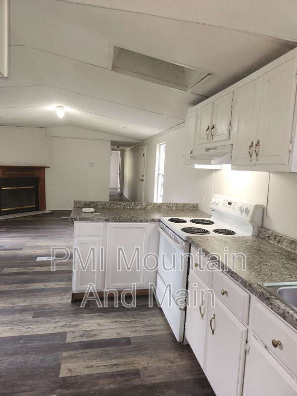 Photo - 26 Misty Mountain Way