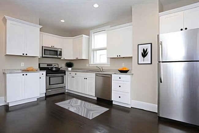 Building Photo - 41 St Edward Rd Unit 3