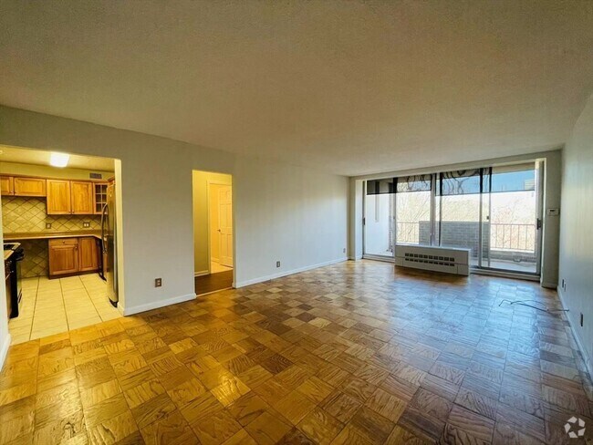Building Photo - 99 Pond Ave Unit 521 Rental