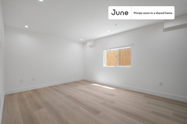 Photo - Room in Shared 3 bed/2 bath home Unidad A