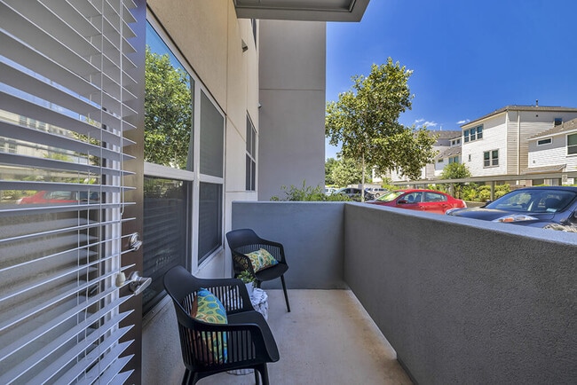 Photo - Urban Crest Apartments