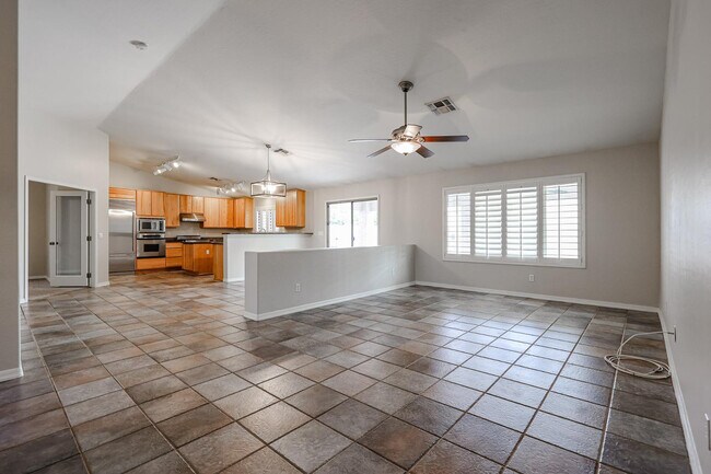 Photo - 5215 E Wallace Ave