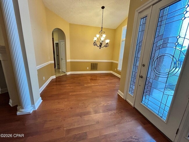 Photo - 105 Lakeview Terrace