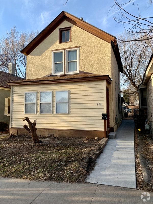 Building Photo - 451 Hatch Ave W Rental