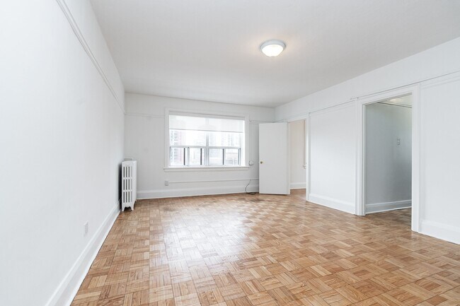 Photo - 110 Wellesley St E Unité 601