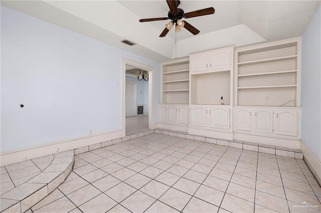 Photo - 14 W 26th St