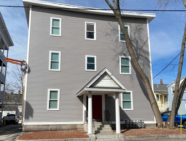 Building Photo - 616 Union St Unit 1