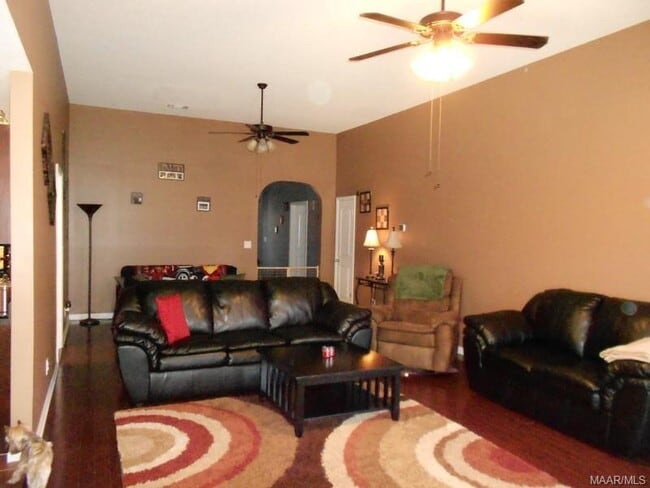 Photo - 197 Barnes Ct