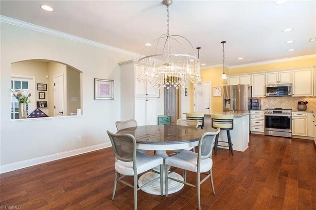 Photo - 160 Twisted Cypress Ln