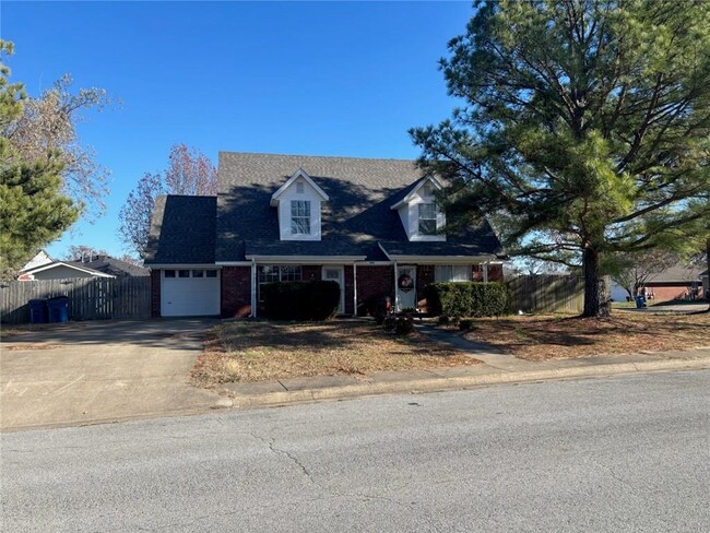 Photo - 1402 Camellia Dr Townhome