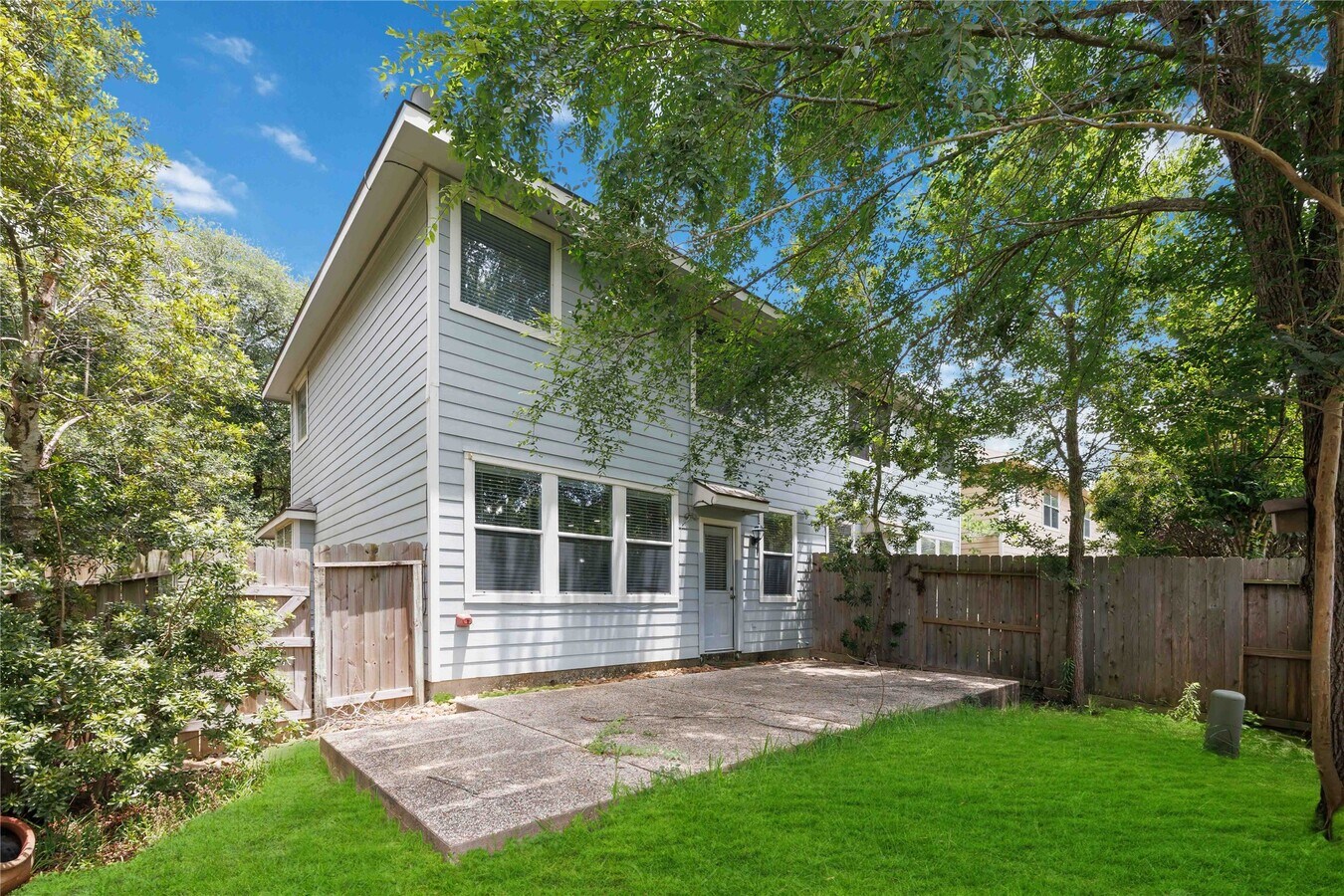 Photo - 71 Summer Haze Cir