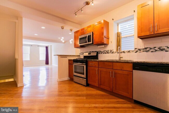 Photo - 1434 S 17th St Townhome