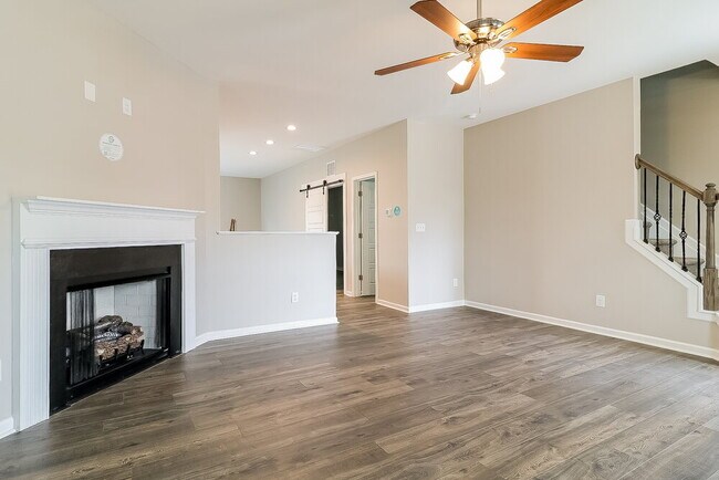 Photo - 52 Rosemary St