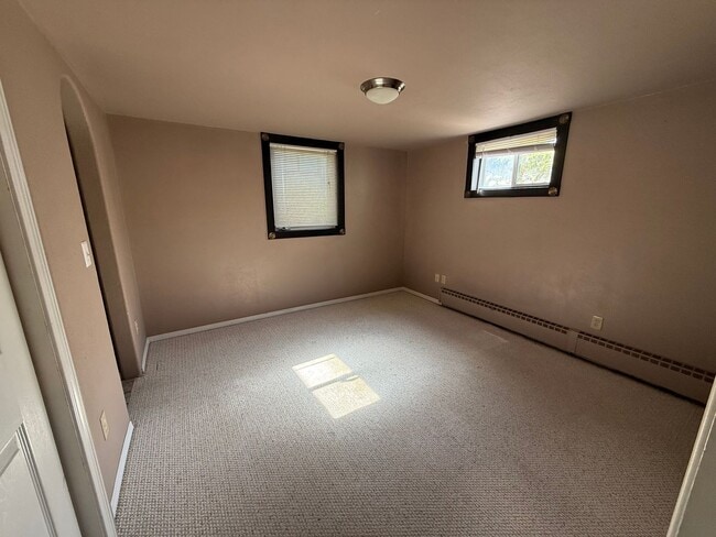Photo - Well Maintained 1 Bed, 1 Bath Apartment