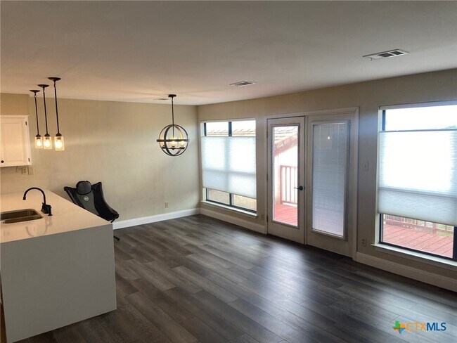 Photo - 116 Campbell Dr Unit 9