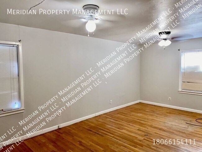 Photo - Spacious 3/2/1 home close to TTU and hospi...