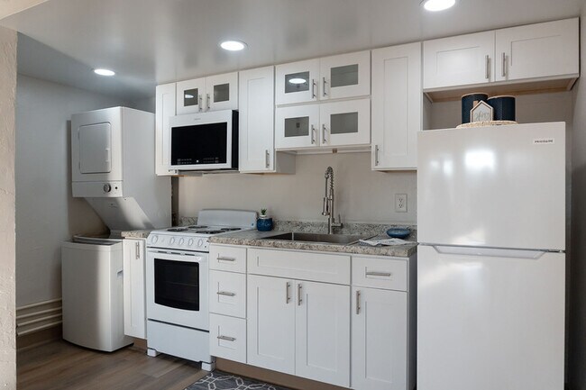 Photo - 2765 W Tharpe St