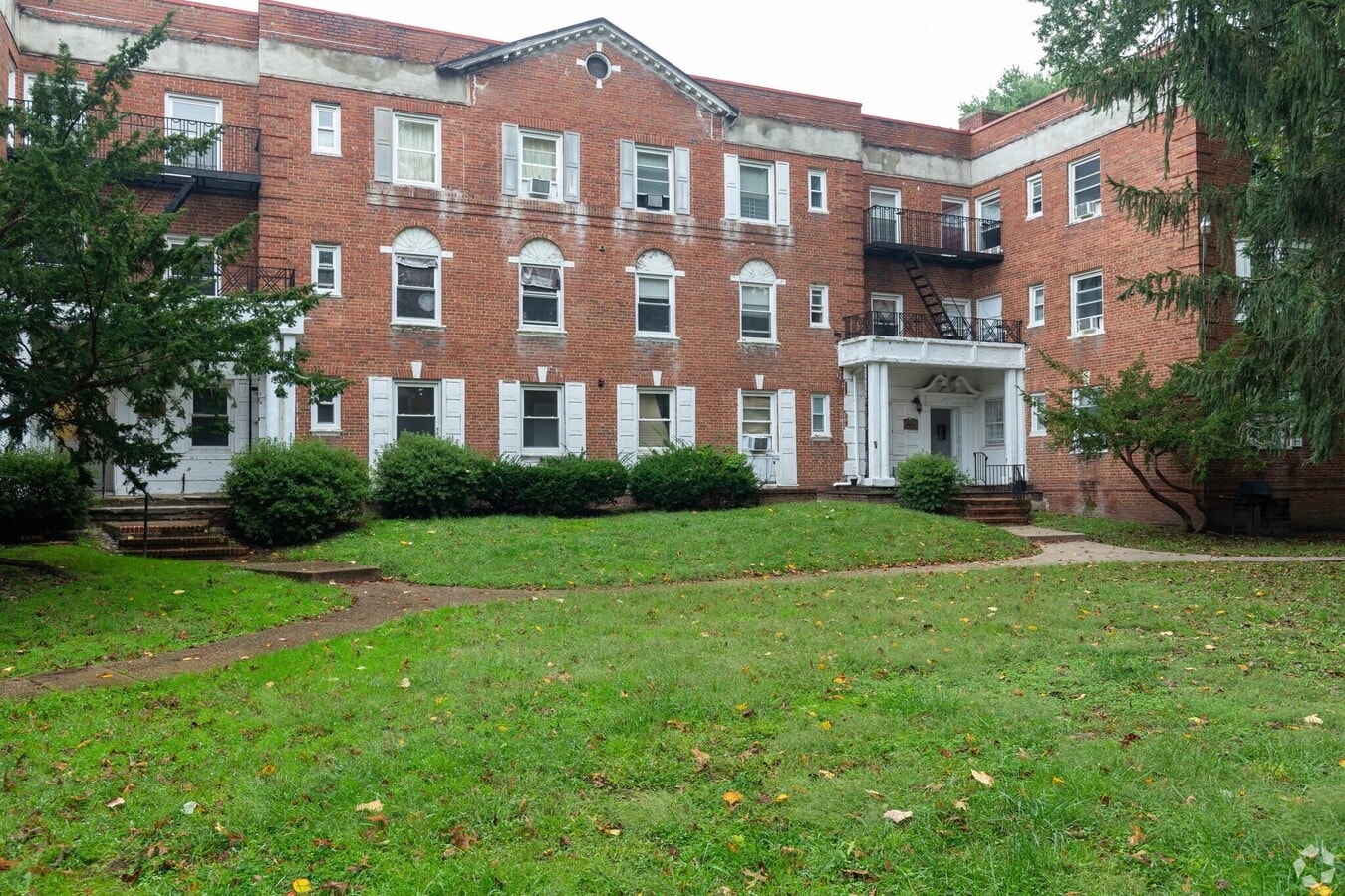 Photo - 457 W State St Unit 1A