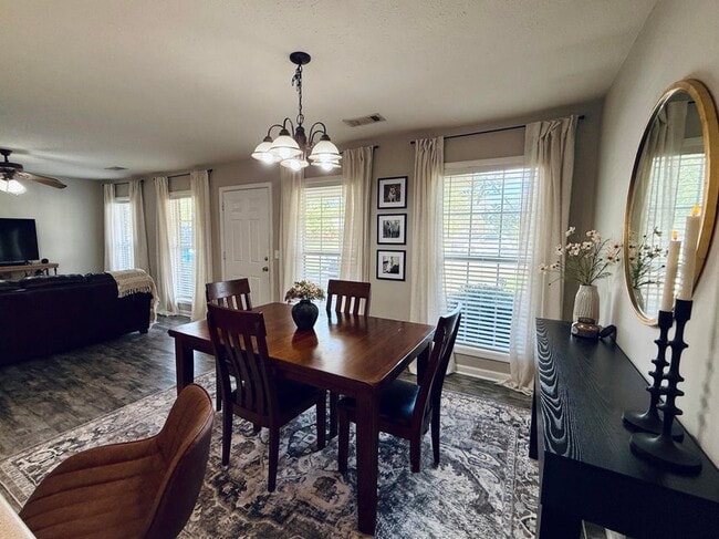 Photo - 1505 Gun Club Rd