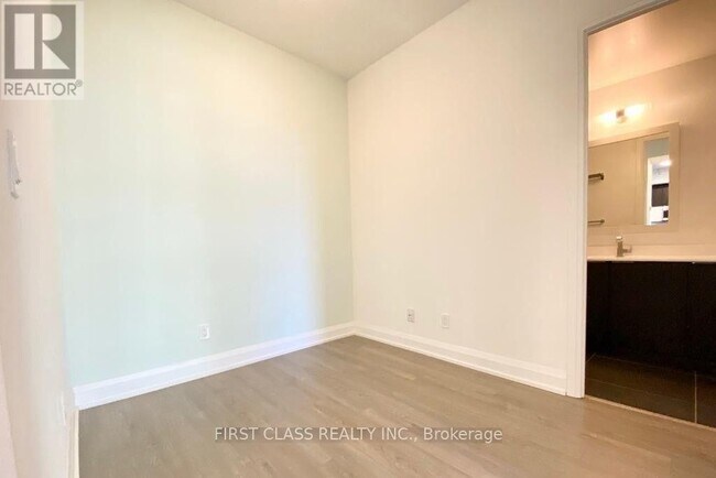 Photo - 56 Annie Craig Dr Unit 1003