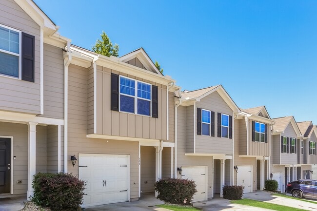 Photo - 408 Highwood Ln