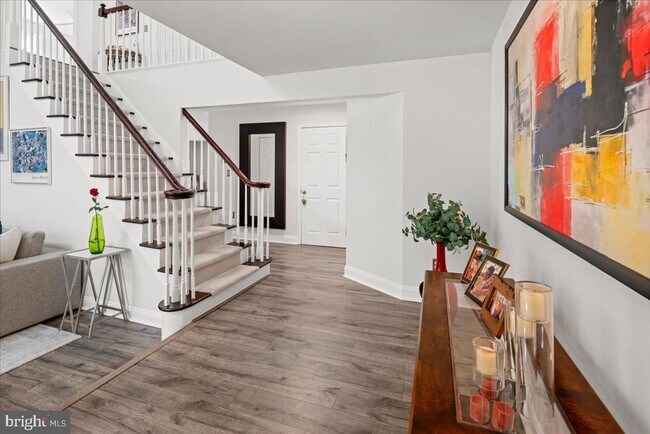 Photo - 9 Cromwell Ct