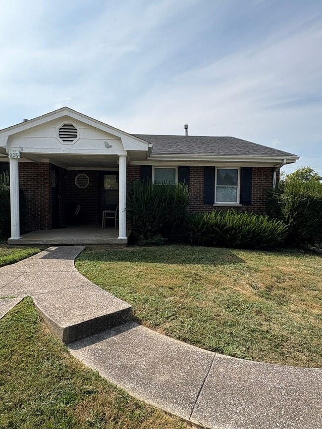 Building Photo - Ground Floor 2 bedroom Duplex - Winchester! Rental