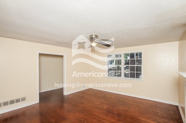 Photo - 1859 Woodsboro Dr