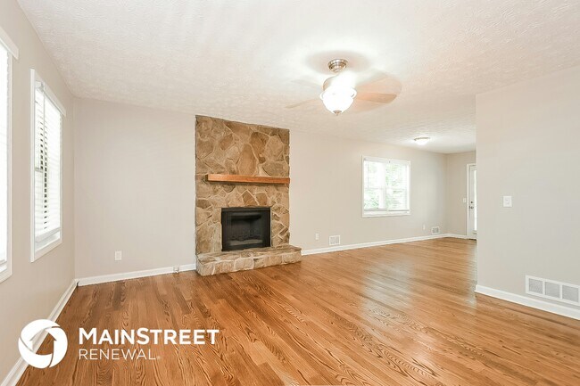 Photo - 133 Little Brook Dr