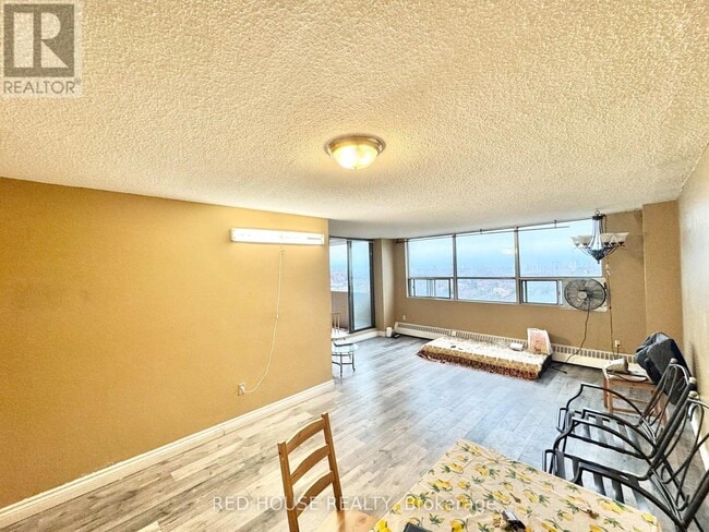 Photo - 25 Sunrise Ave Unité 1405