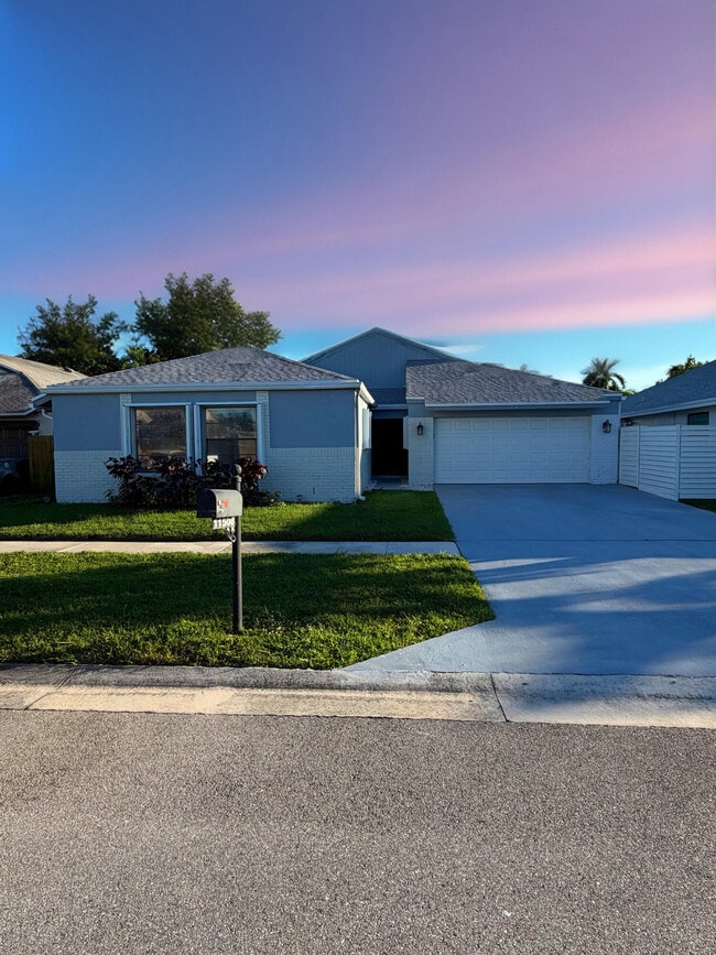 Building Photo - 11508 Clear Creek Pl