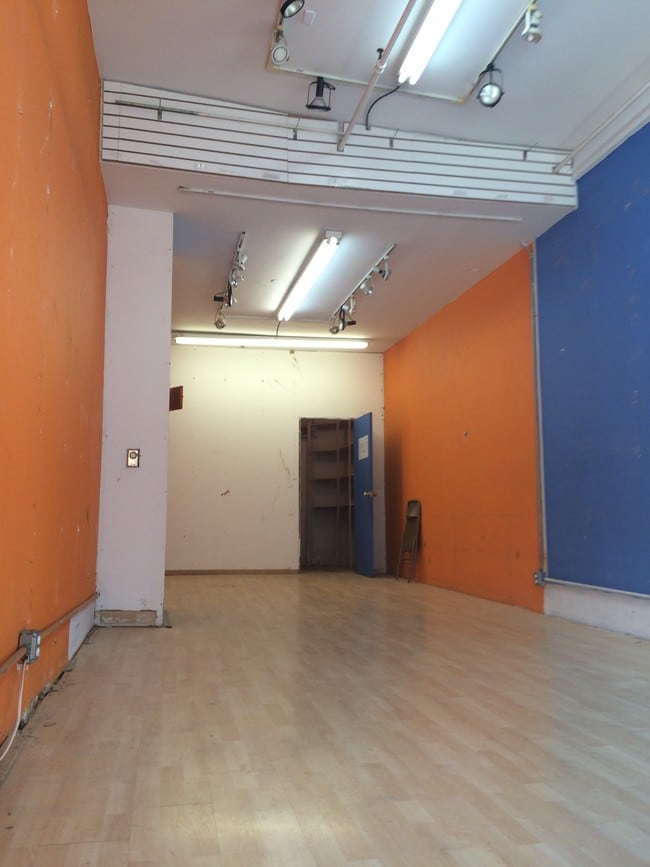 Photo - 490-496 Laguardia Pl