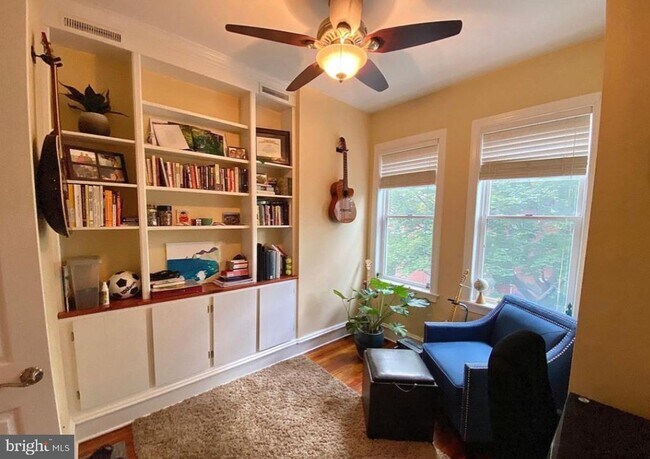 Photo - 870 N 26th St