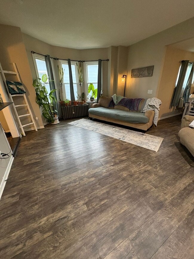 Building Photo - JCP - 02 - Charles St Unit 1621