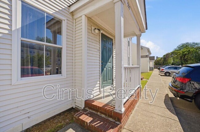 Photo - 533 Columbia St